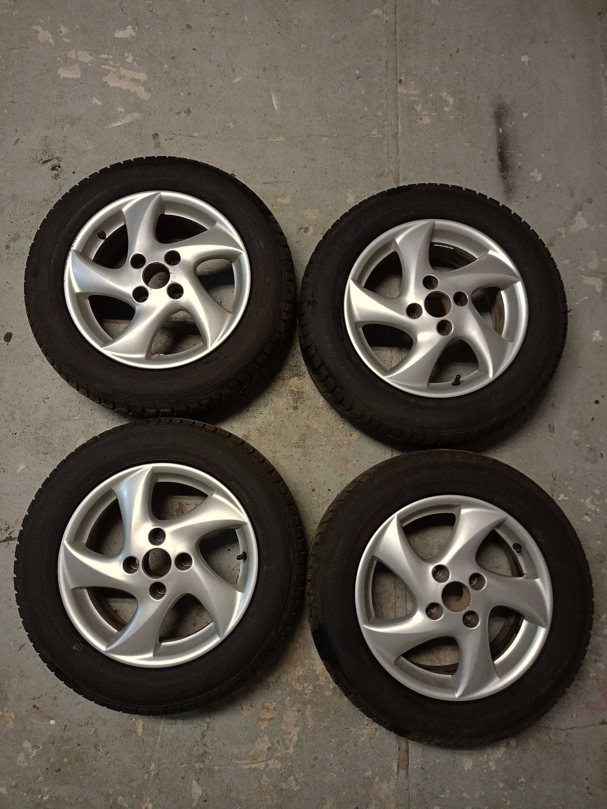 Koła/Felgi/Opony zimowe 185/65/R15  4x108(peugeot/citroen/opel/audi)