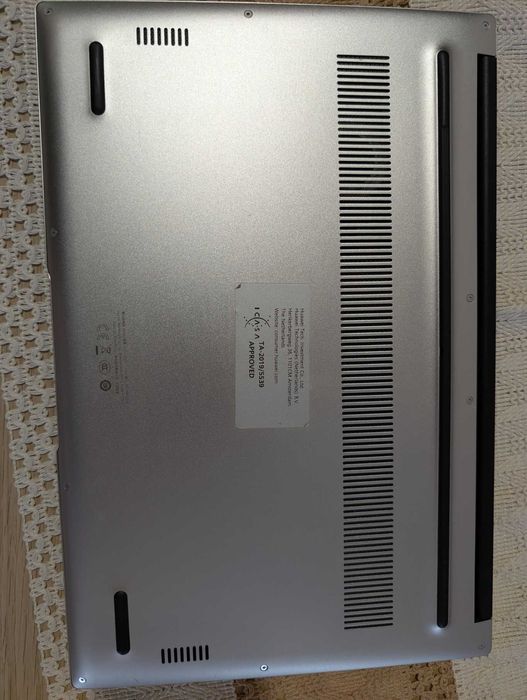 Laptop Huawei MateBook D 14 R5 8GB 512PCIe Win10