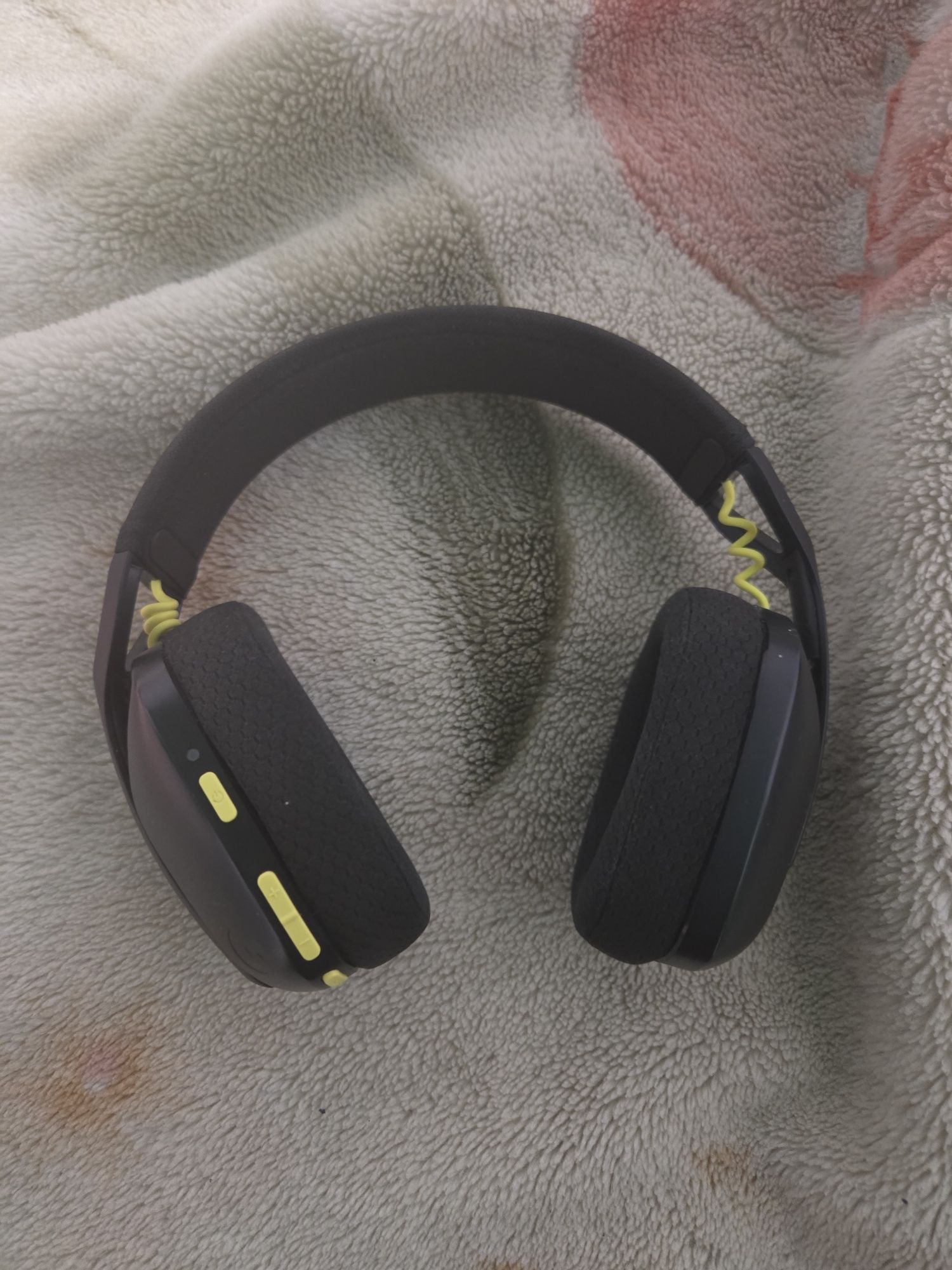 Headphone Logitech G435