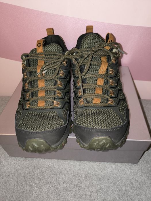 Чоловічі кросівки Merrell оригінал.. Довжина устілки 28 см.