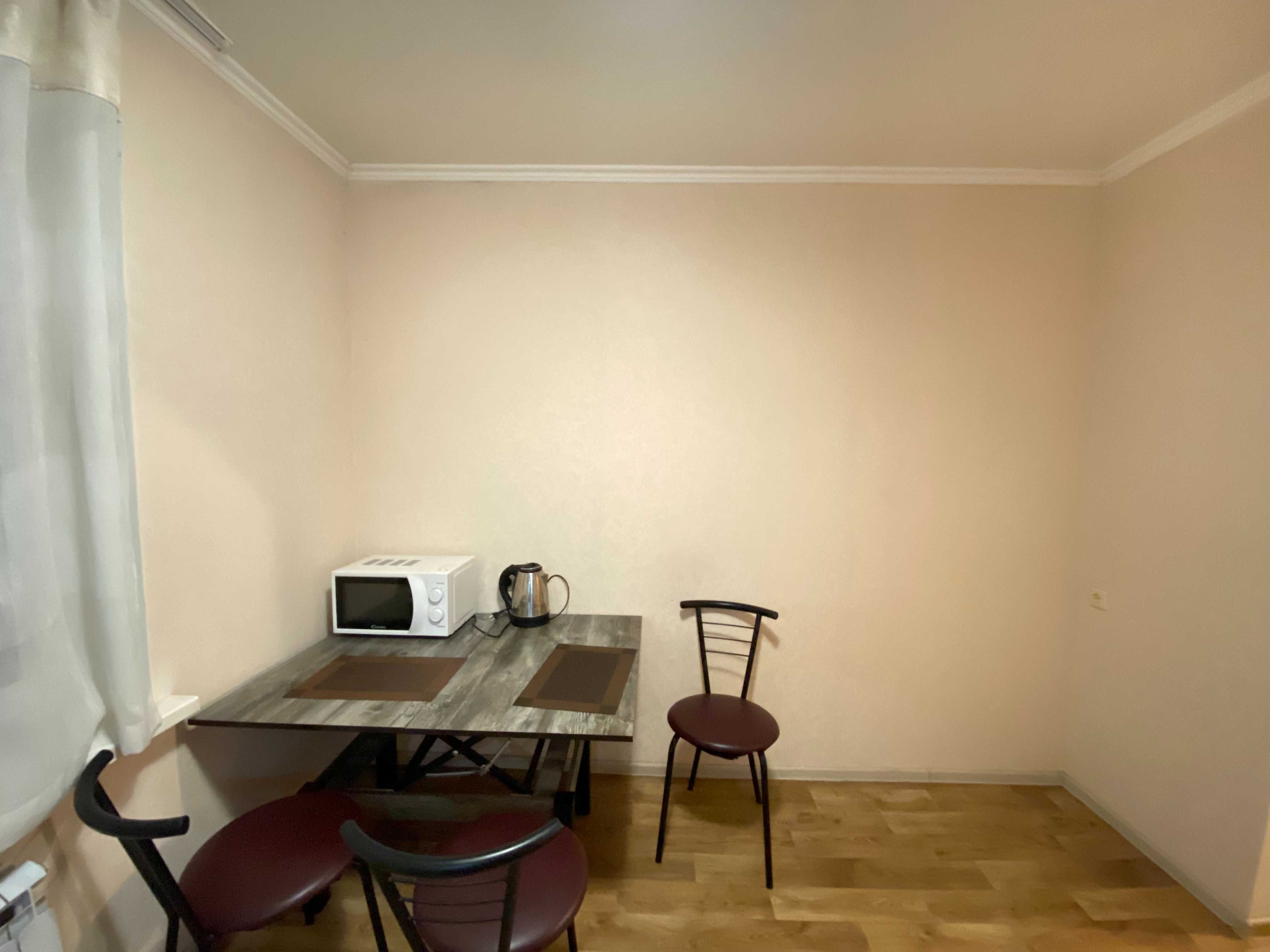 Квартира посуточно Тополь, Эпицентр, ТЦ Тера, Запорожское шоссе,