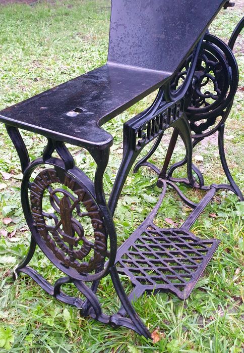 Szewska , LACIARKA maszyna SINGER 29K51 , stan BDB  , sprawna  ,