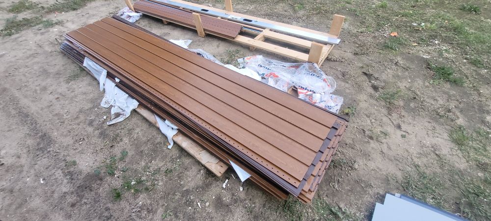 Podbitka metalowa Budmat.Złoty dąb