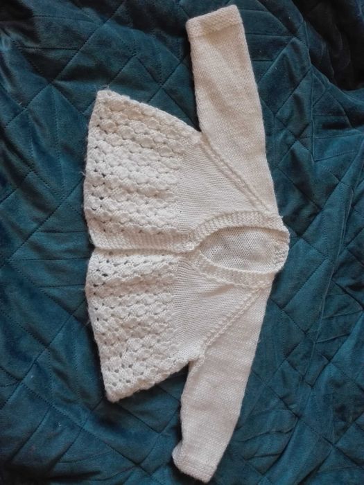 Sweter z ażurkiem (np chrzest)