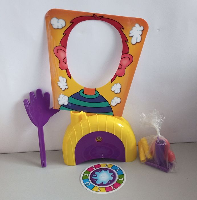 Сливки в лицо Торт в лицо Развлекательная игра для компании.