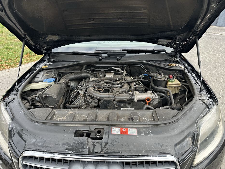Audi Q7  нерозмитнена