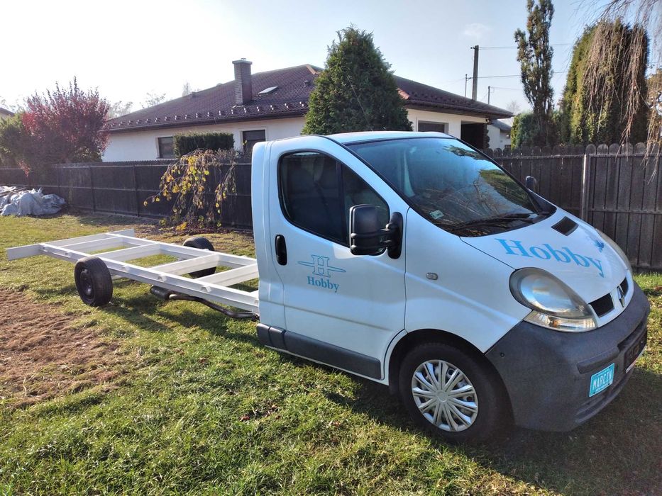 Trafic 2005r 1,9dci Specjalny LONG Kamper Rama 550cm Zrób sam kampera