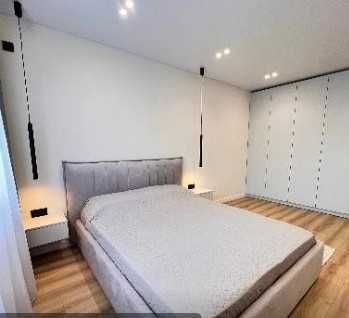 Продается 2 комнатная шикарная квартира в ЖК "Лазурный".