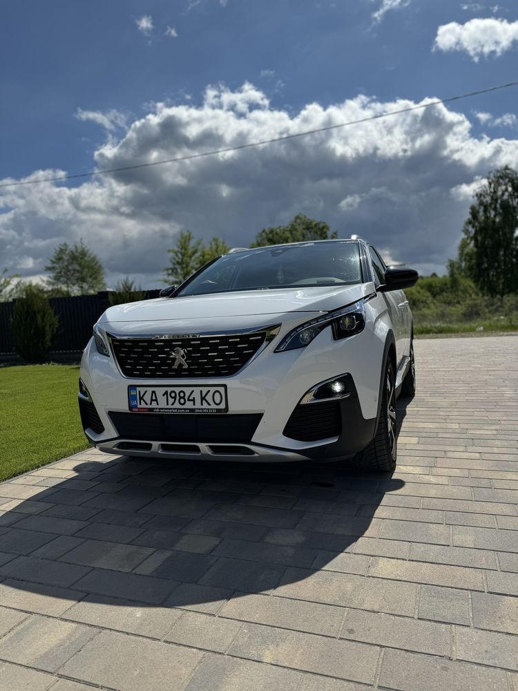 Продам автомобіль Peugeot 3008 2019р.