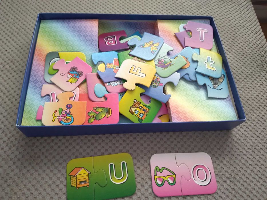 Gra edukacyjna Abecadło z firmy Trefl