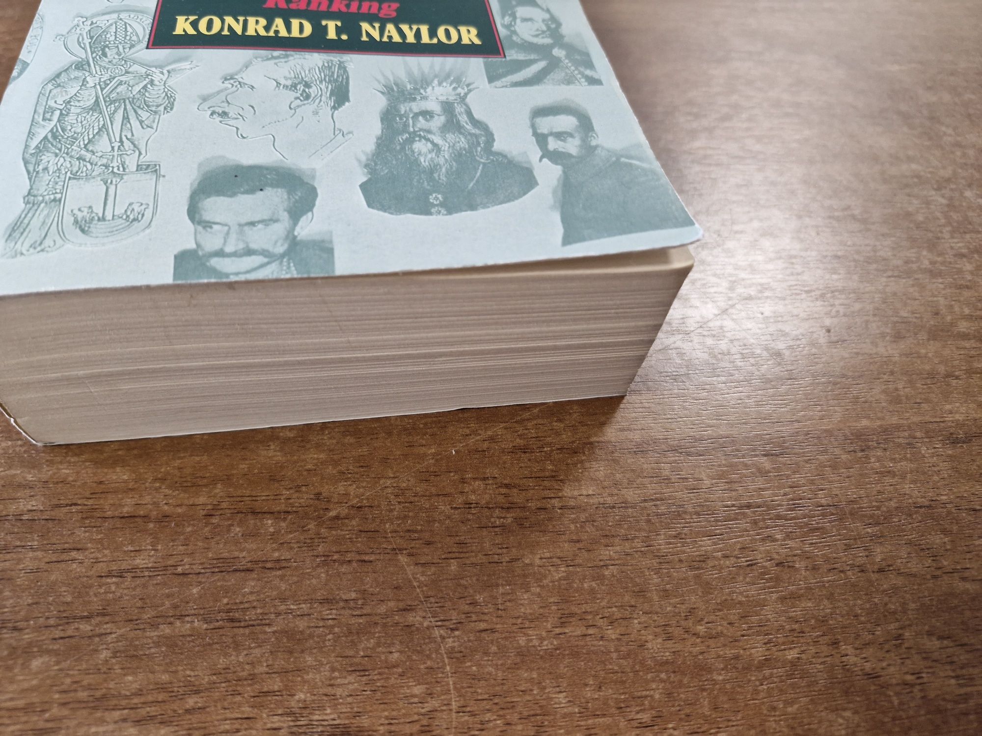 A2444. "100 postaci które miały wpływ na dzieje ludzkości"