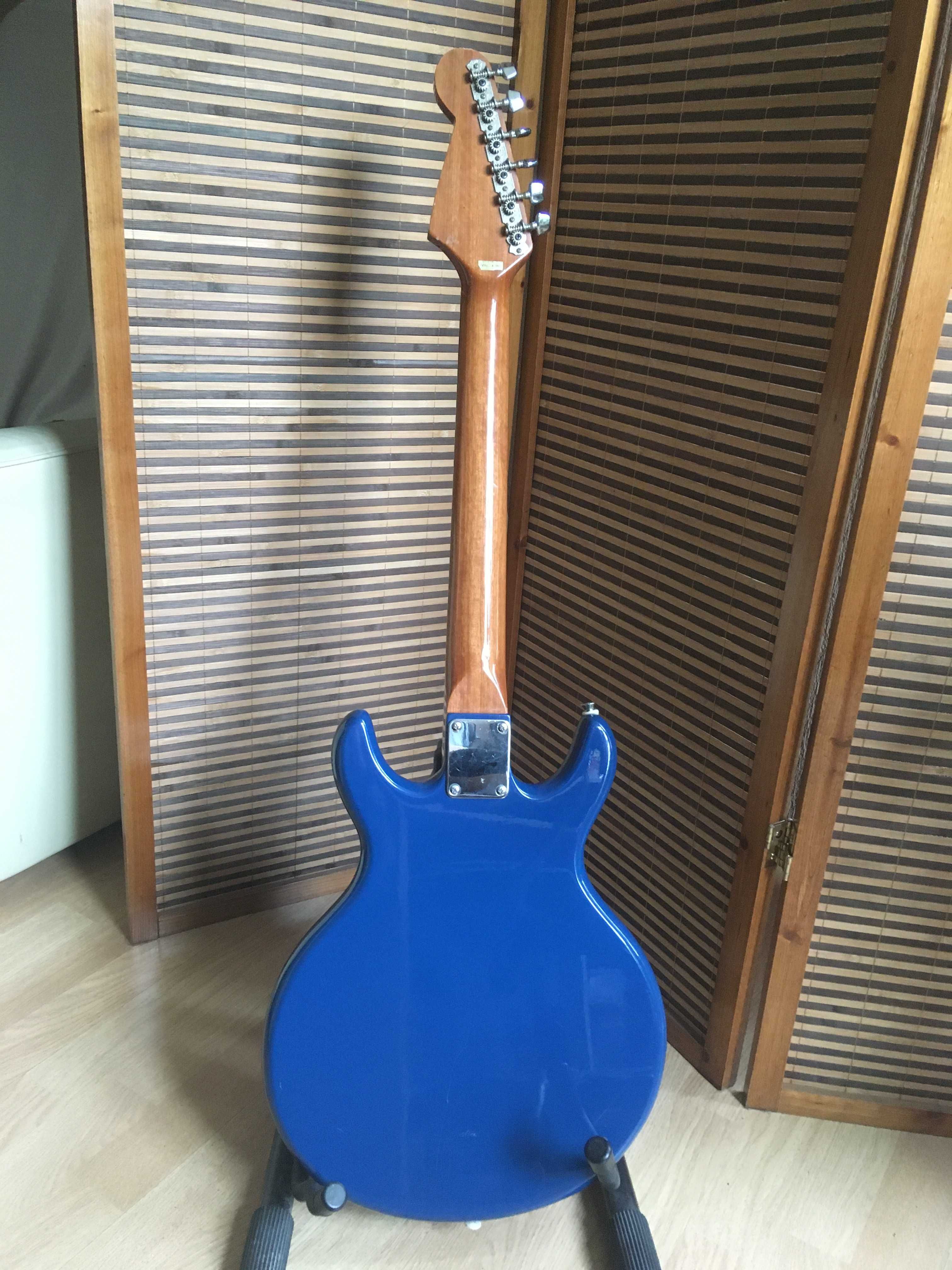 Cort double cut gitara elektryczna short scale vintage 70s