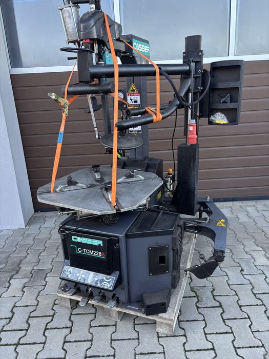 Demontażownica półautomatyczna do opon