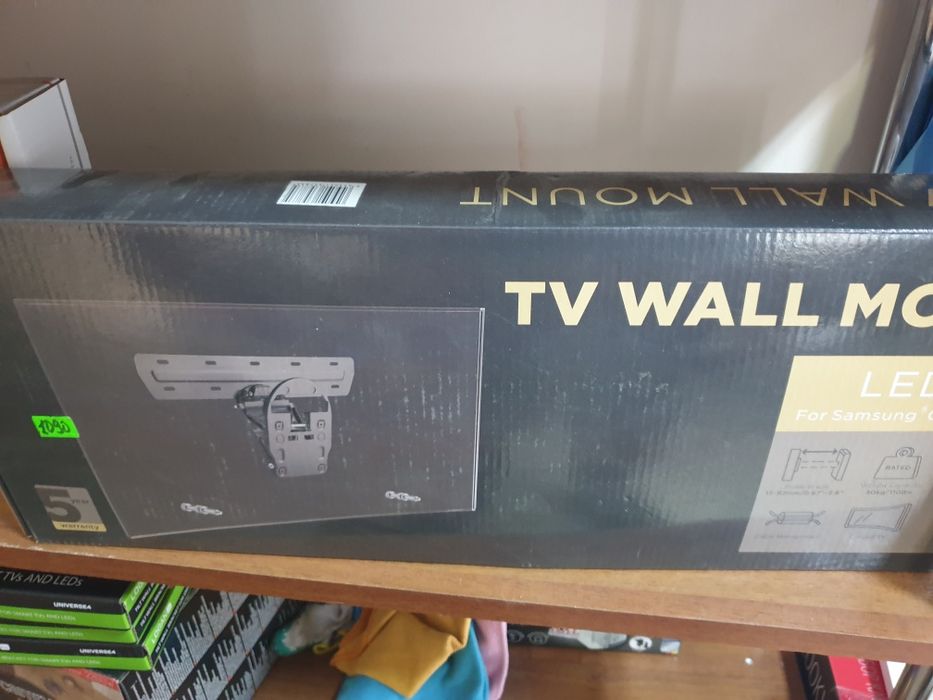 Кріплення до телевізора.