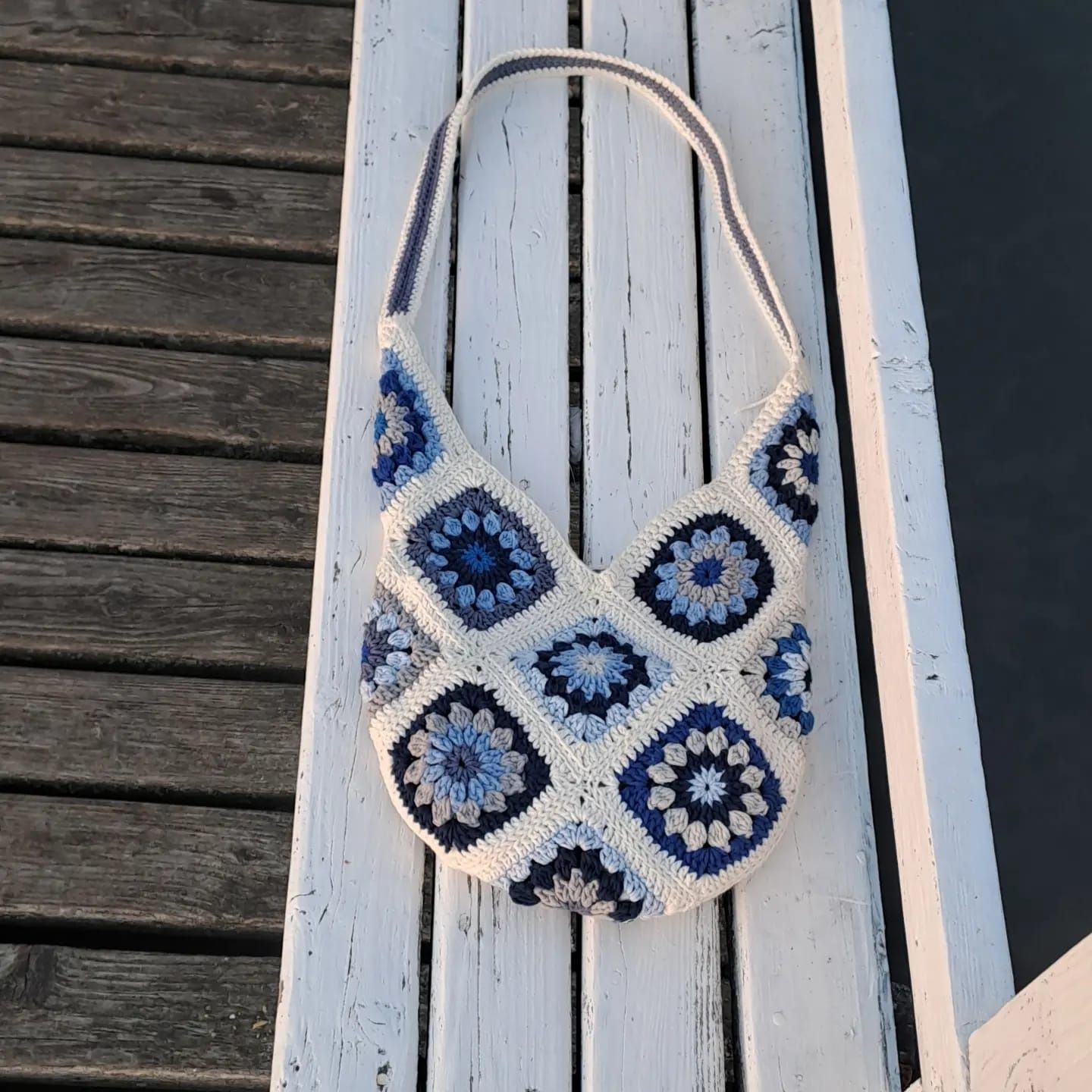 Torba z kwadratow babuni na szydełku handmade rekodzieło