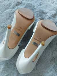 Buty Badgley Mischka 38,5 obcas 10