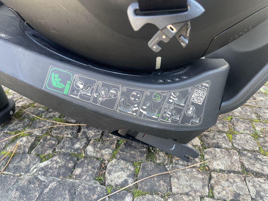 Cadeira auto isize Chicco.