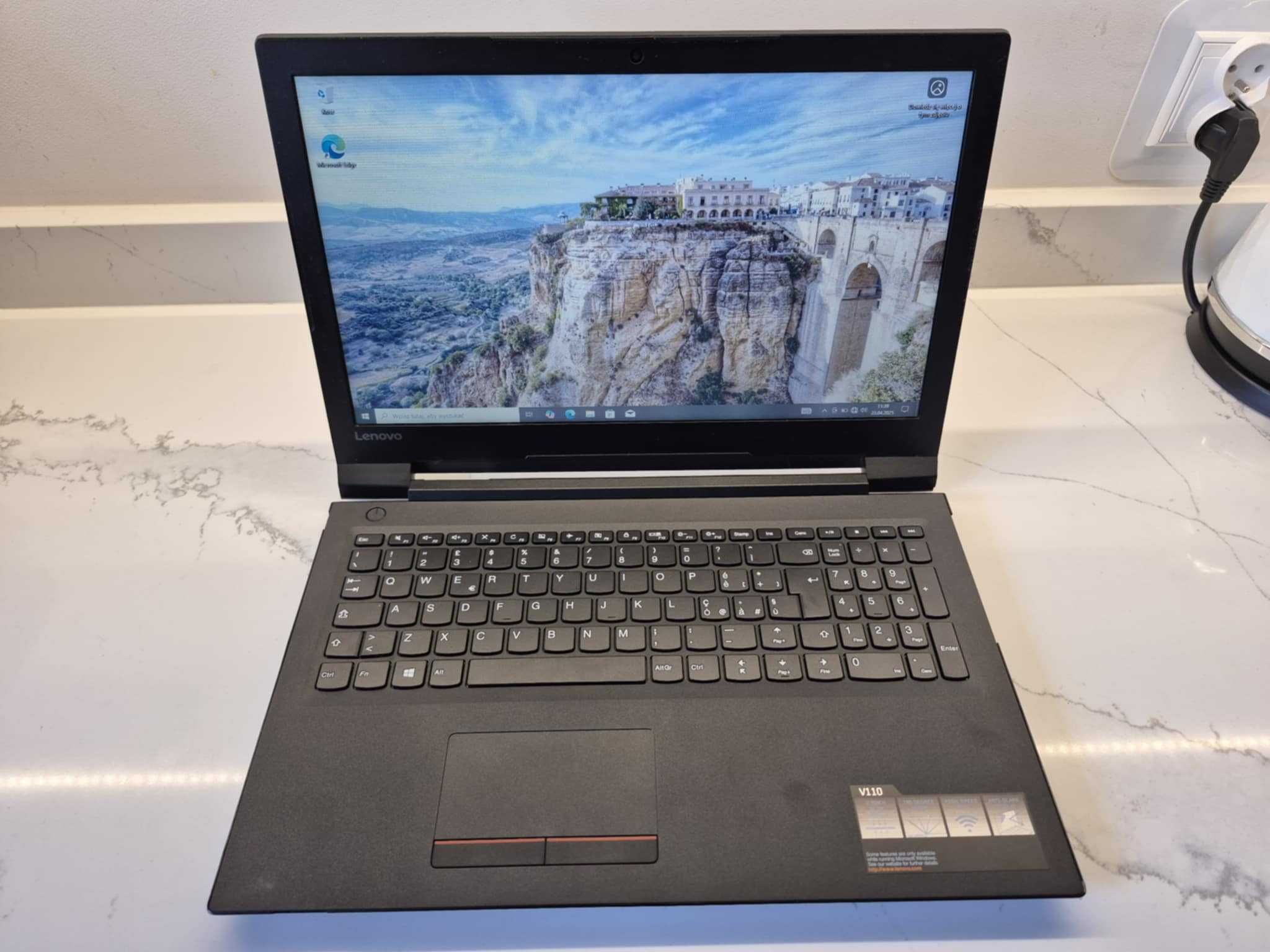 Zadbane Lenovo V110-15ISK Intel i3/12GbDDR/SSD256/IntelHD/BateriaNOWA