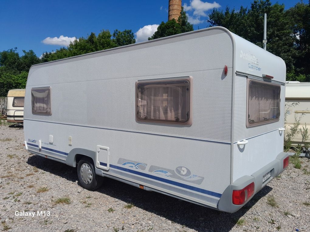 Przyczepa kempingowa Dethleffs rok 2002 DMC 1300 kg Stan bardzo dobry