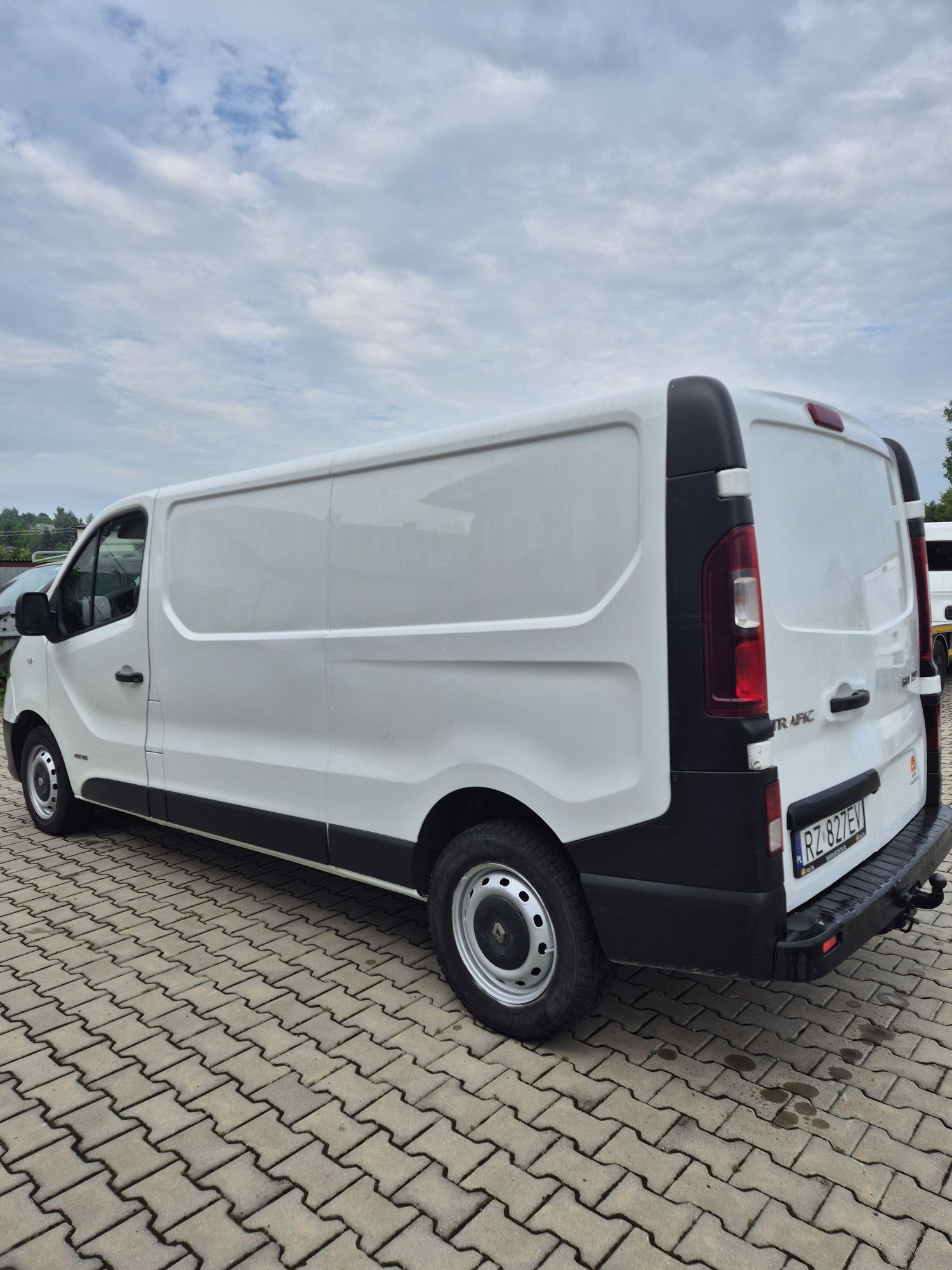 Renault Trafic ,  Long