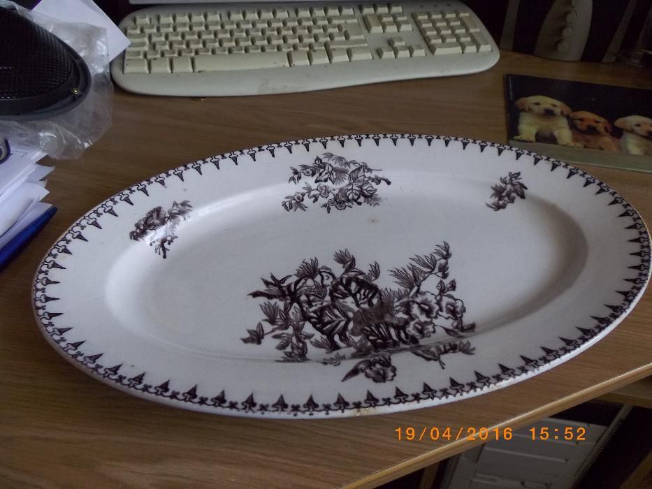 Продам блюдо Кузнецова