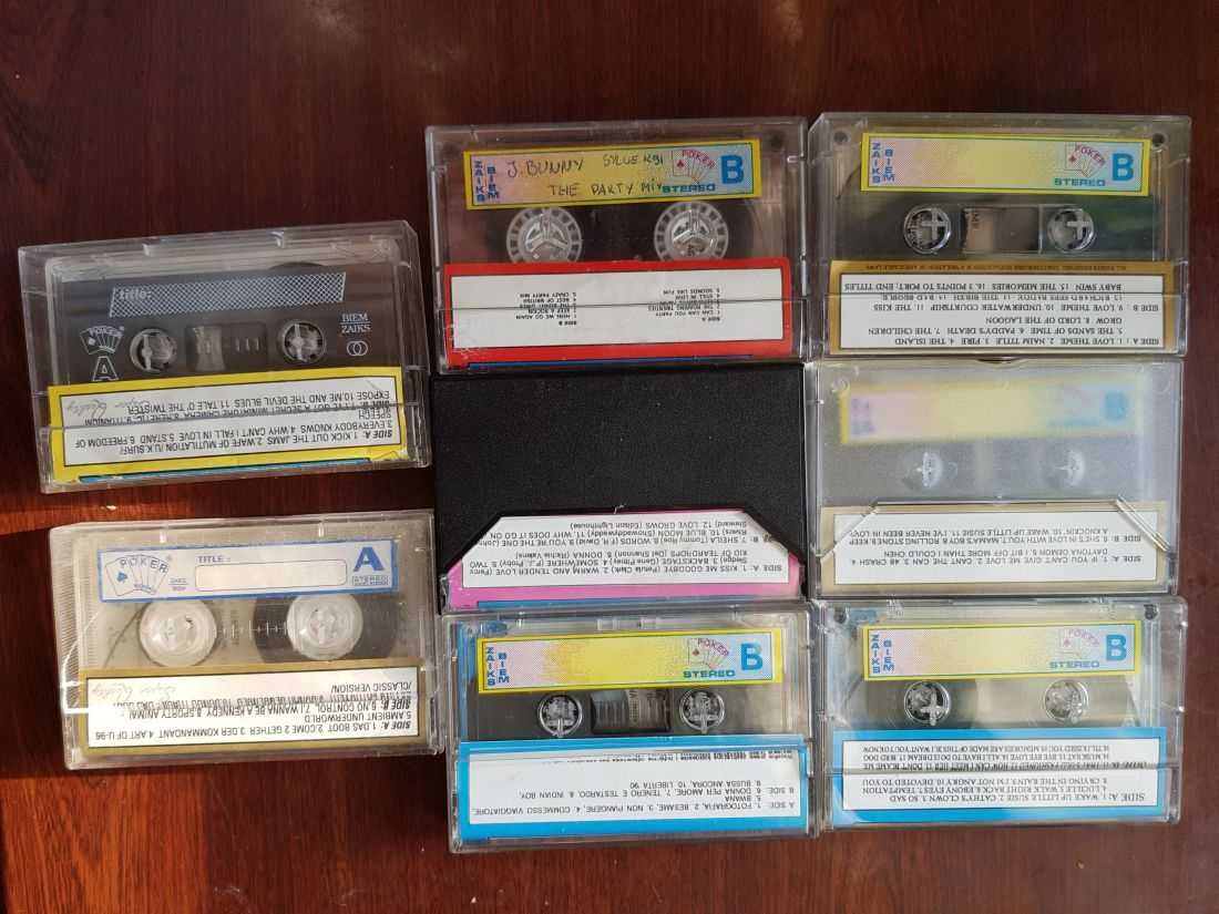 kasety magnetofonowe vintage retro kolekcjonerskie filmowe rock