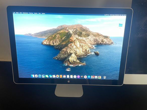 Apple Cinema Display 24