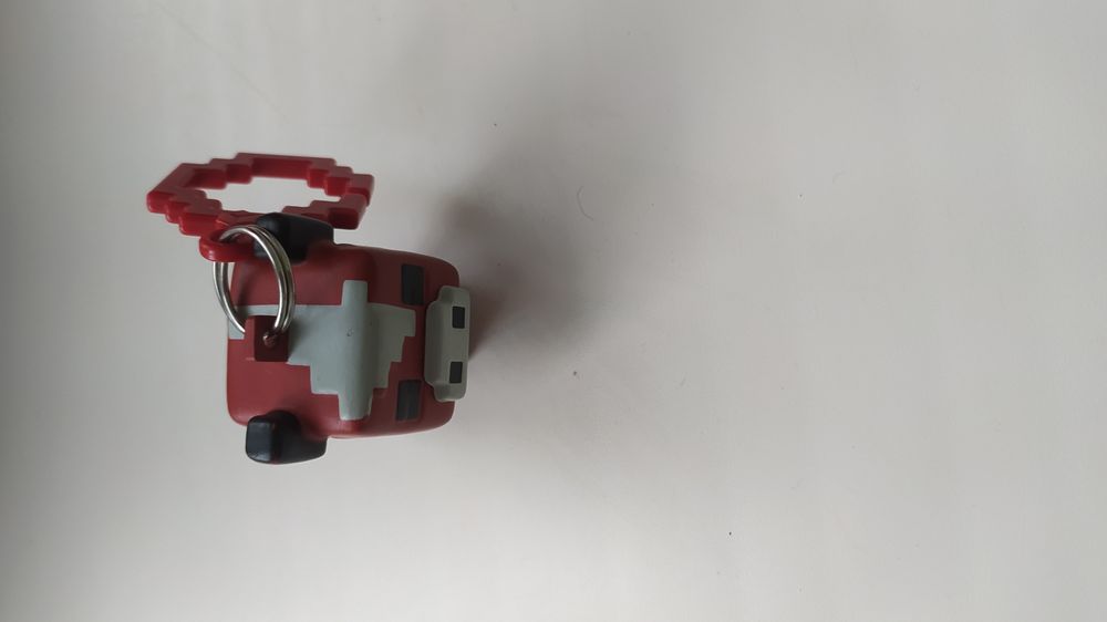 Minecraft брелок.