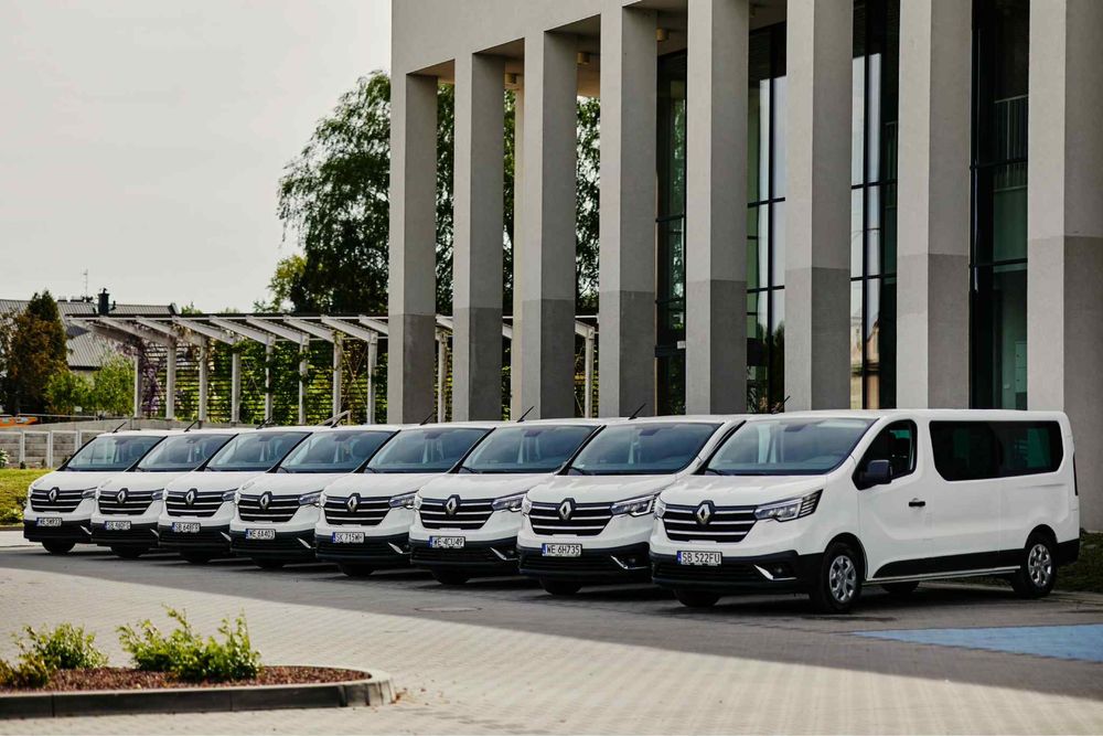 Wypożyczenie, Wynajem Busa Renault Trafic 9os