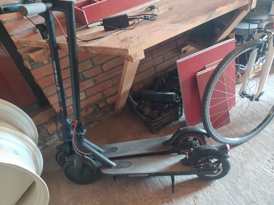 електро самокат ксіомі і евей