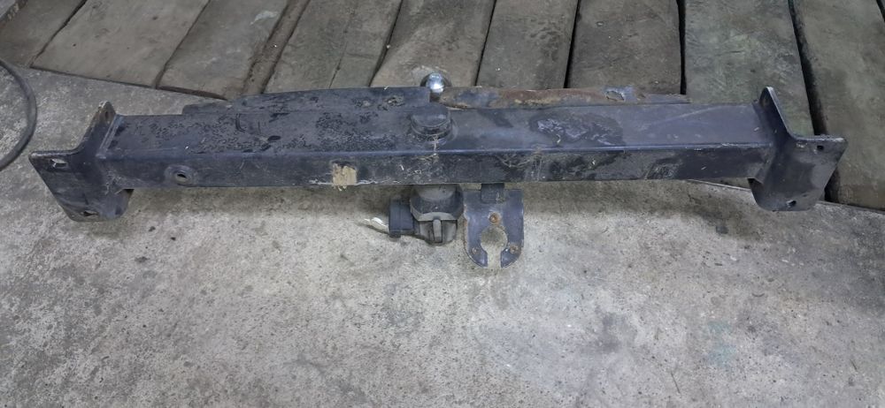 Hak holowniczy bmw x3 e83