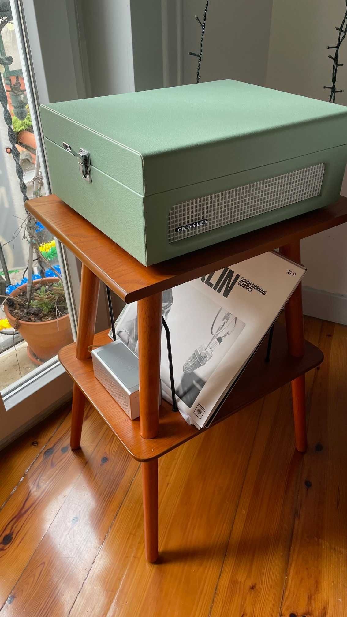 Crosley Voyager Turntable - great condition