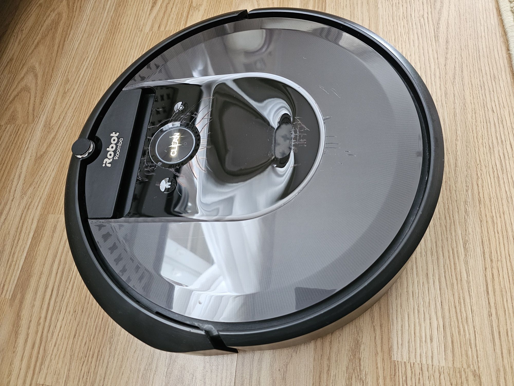 iRobot Roomba i7. wifi, aplikacja, kamera, mapy.