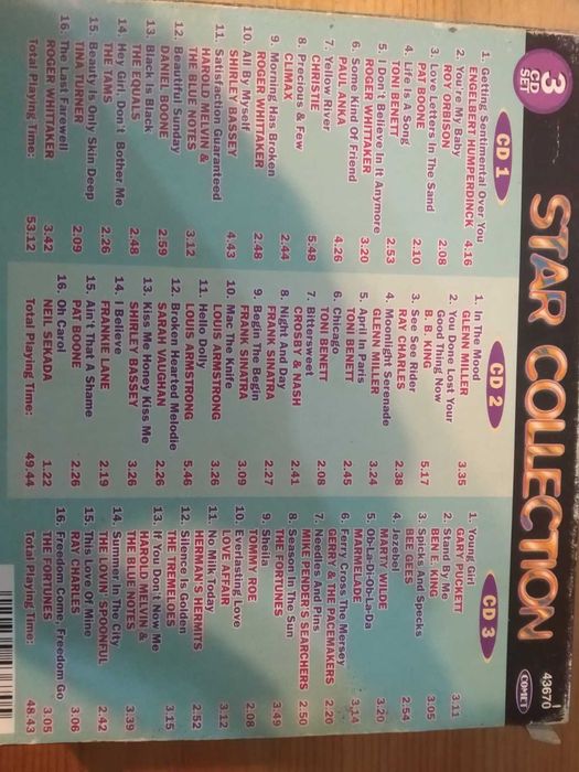 CDs: Pink Floyd, Guns n Roses, Bush, Dance Power 4, Star Collection