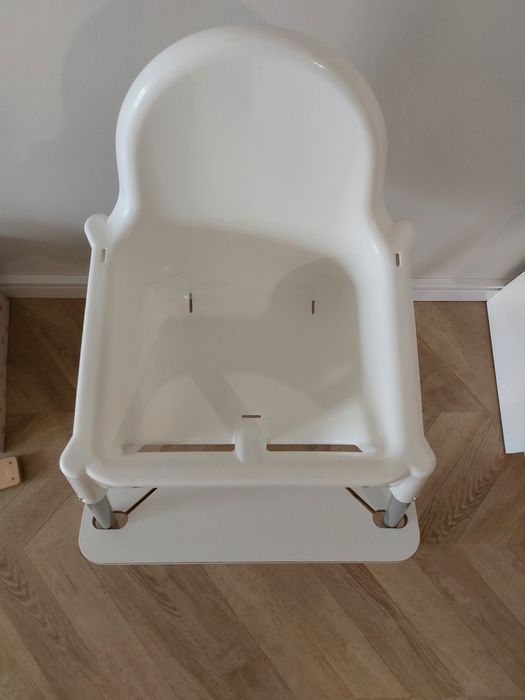 Krzesełko do karmienia Ikea Antilop z podnóżkiem