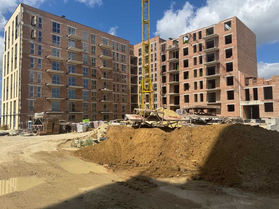 Продаж(Єоселя) 2-кімнатної квартири 60 м2 Пустомити (9км.від Львова)