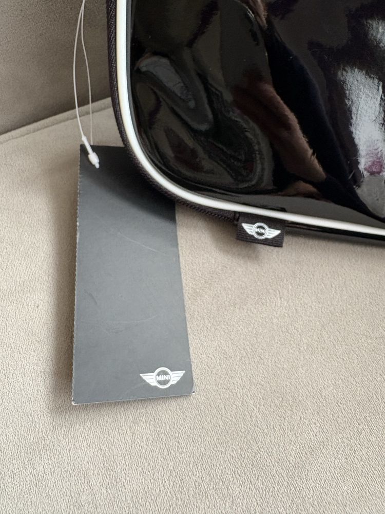 Mini torba na laptopa