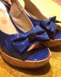 Sandálias de cunha azuis