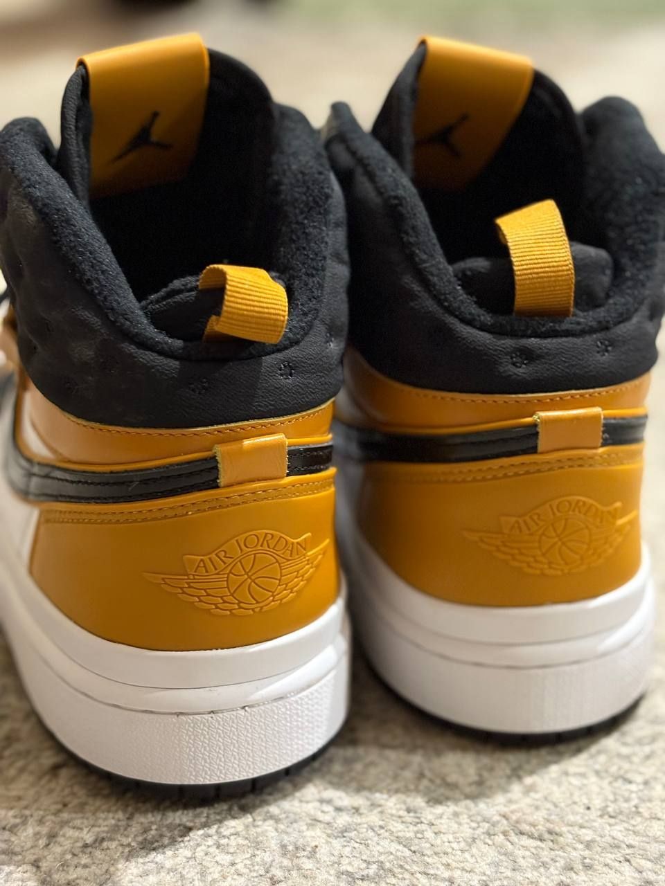 Продаю оригинальные Air Jordan, размер 44.5, черные без коробки