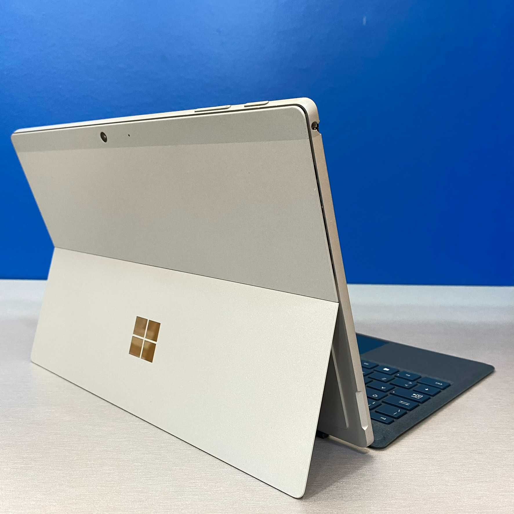 Microsoft Surface Pro 7+ (i5-1135G7/8GB/256GB SSD/4G LTE) - 12.3"