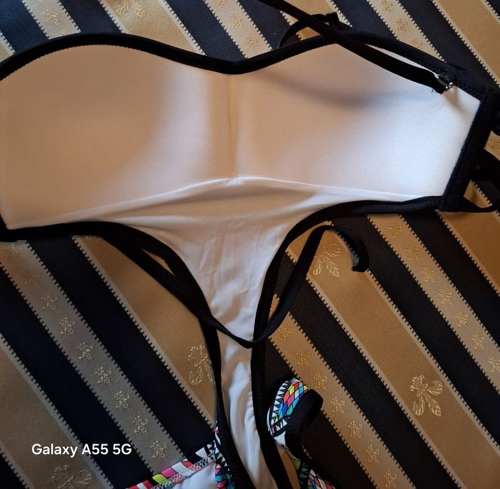 Triquini, Calzedonia.