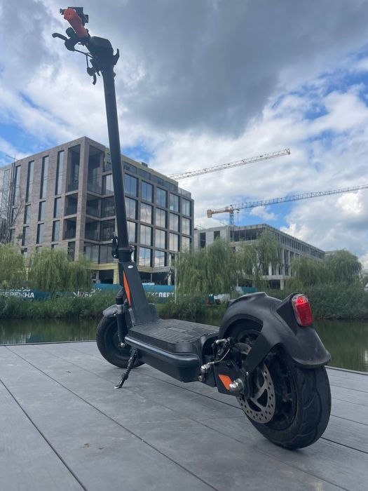 Електросамокат Ehator Pro