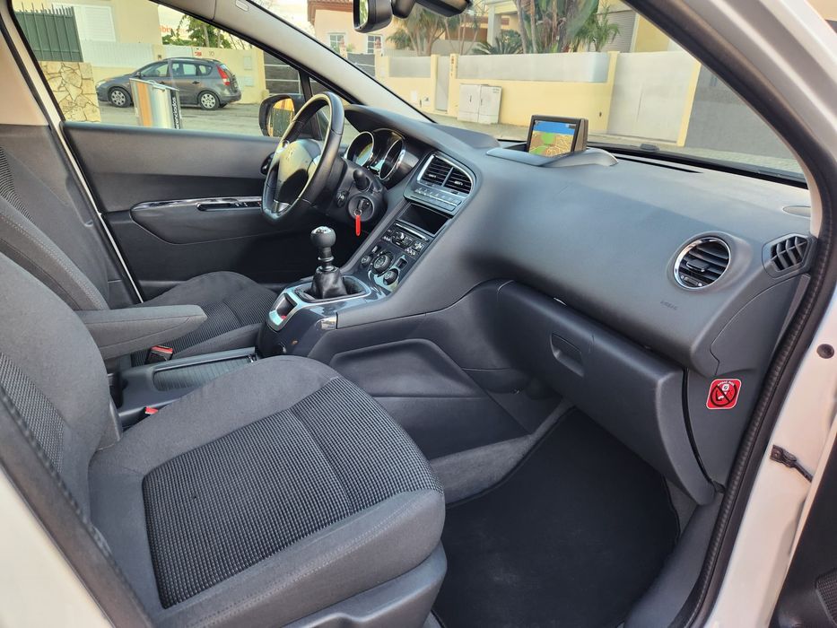 Peugeot 5008  1.6 Diesel 7 Lugares [ Aceito troca de Valor Superior.