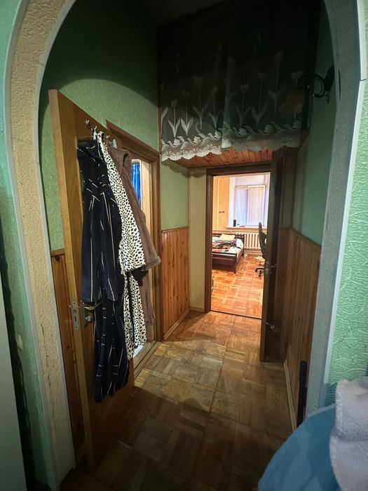 (SALE) -Продаж 6-ти кімн. квартири та ділянки  поряд з вул.Туристів