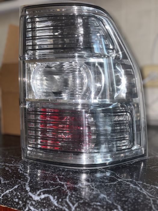 Задний фонарь mitsubishi pajero wagon 4