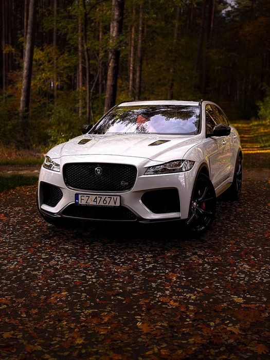 Jaguar F-Pace SVR 5.0 V8 - Salon Polska