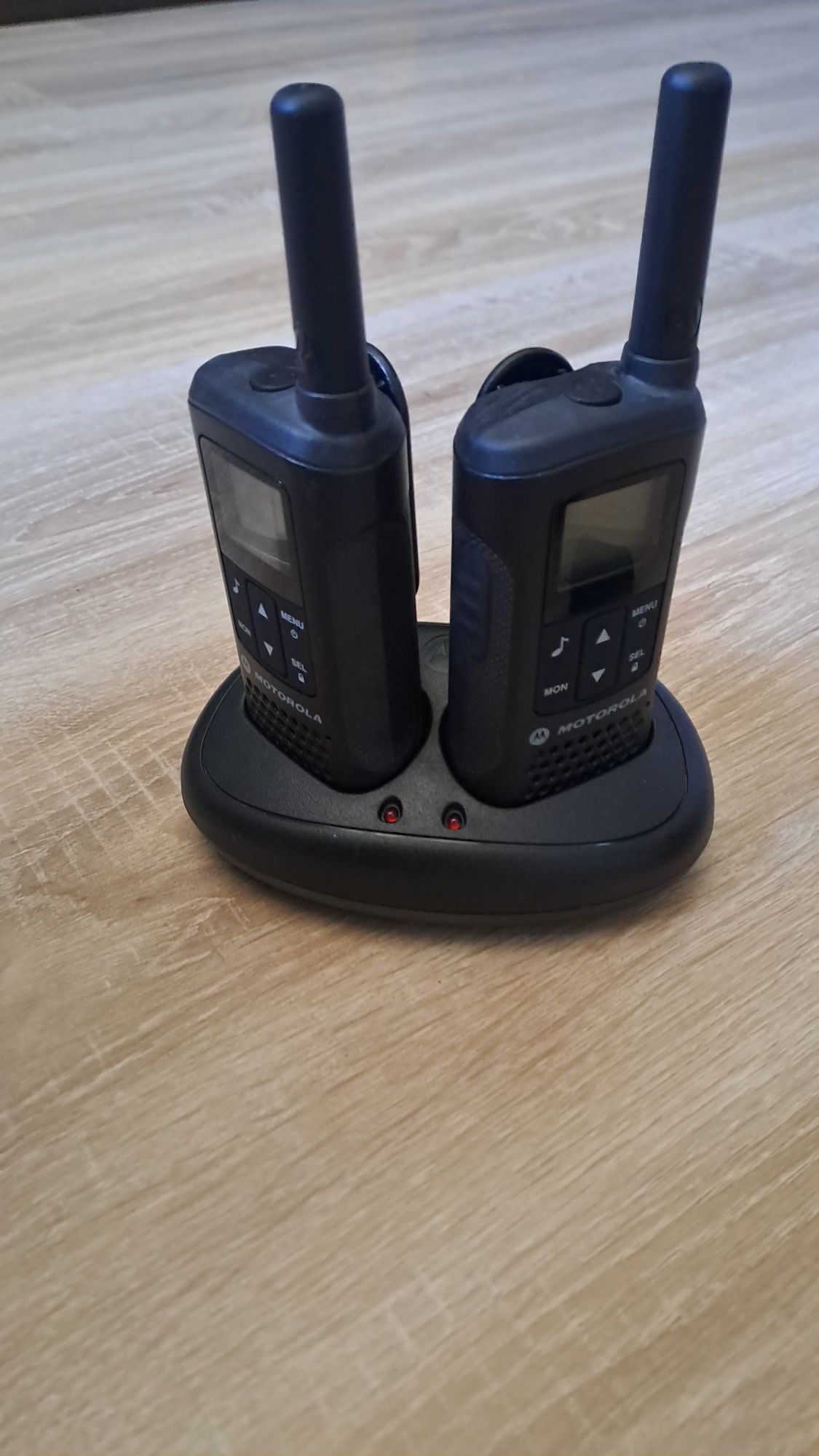 Krotkofalowki Motorola T60 z osprzętem