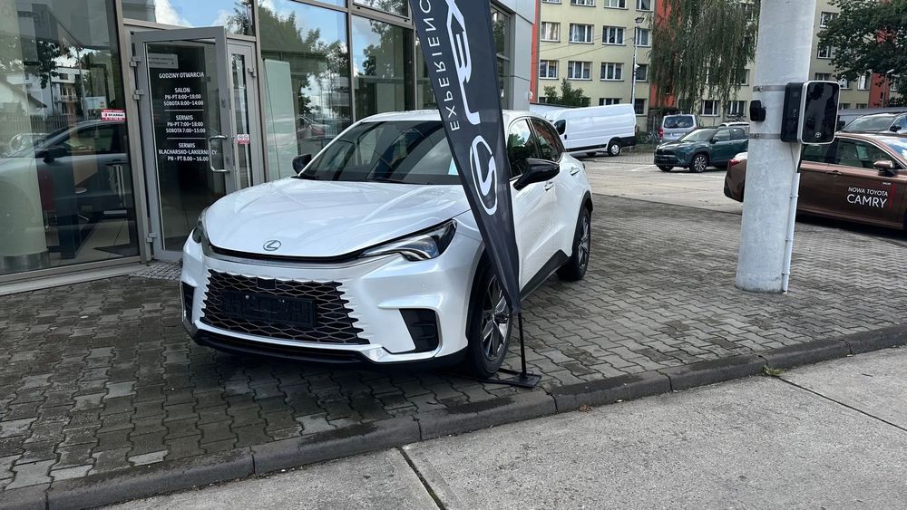 Lexus LBX Elegant+Tech RM26. Zapytaj o inne modele!