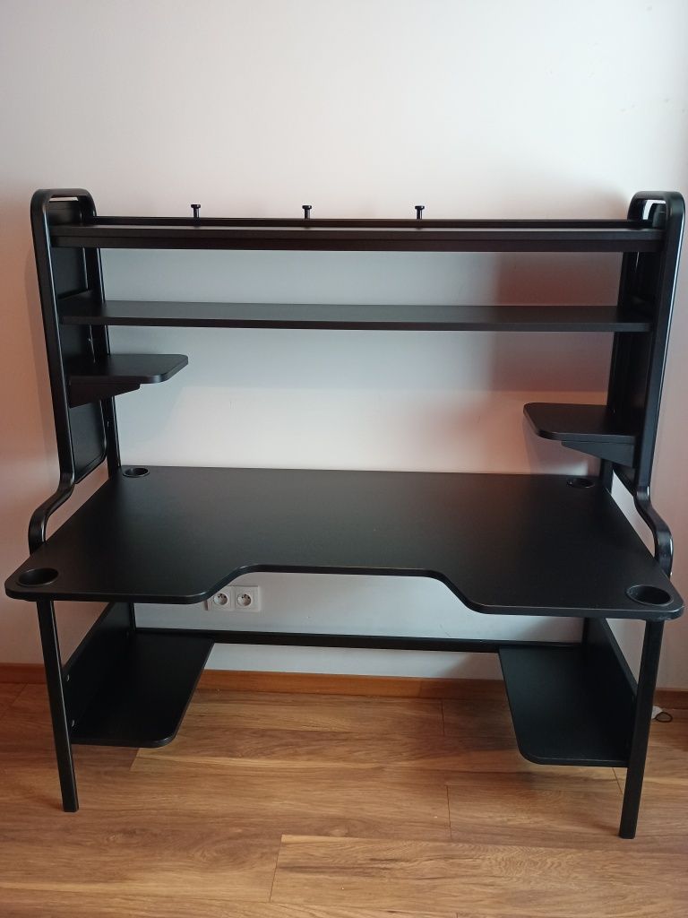 Biurko gamingowe IKEA