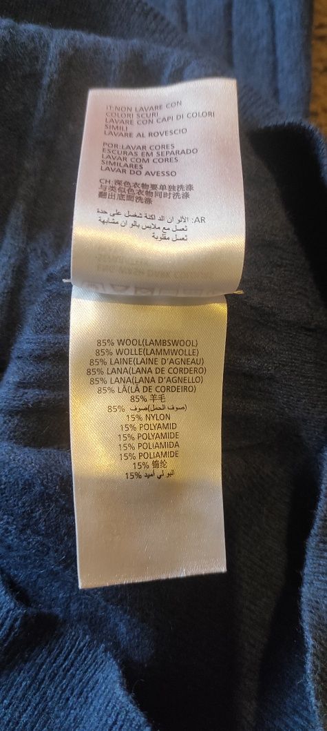 Wełniany sweter Gant. Rozmiar L/XL